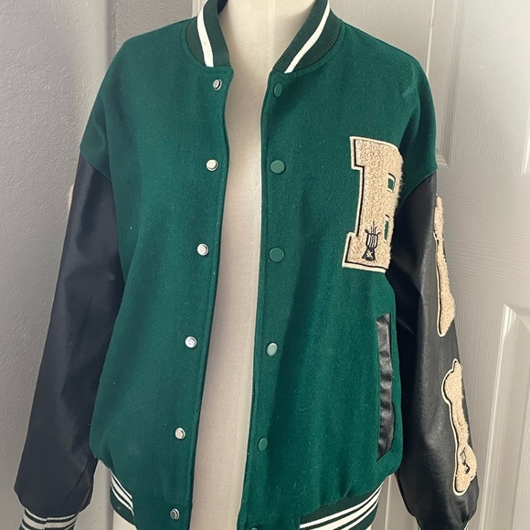 Green and black varsity jacket - Picture 2 of 6
